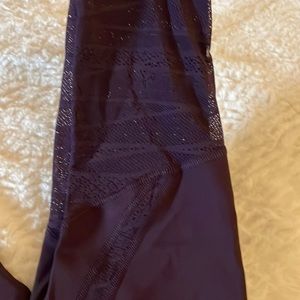 Victoria Sport total knockout tight! Tags still on!